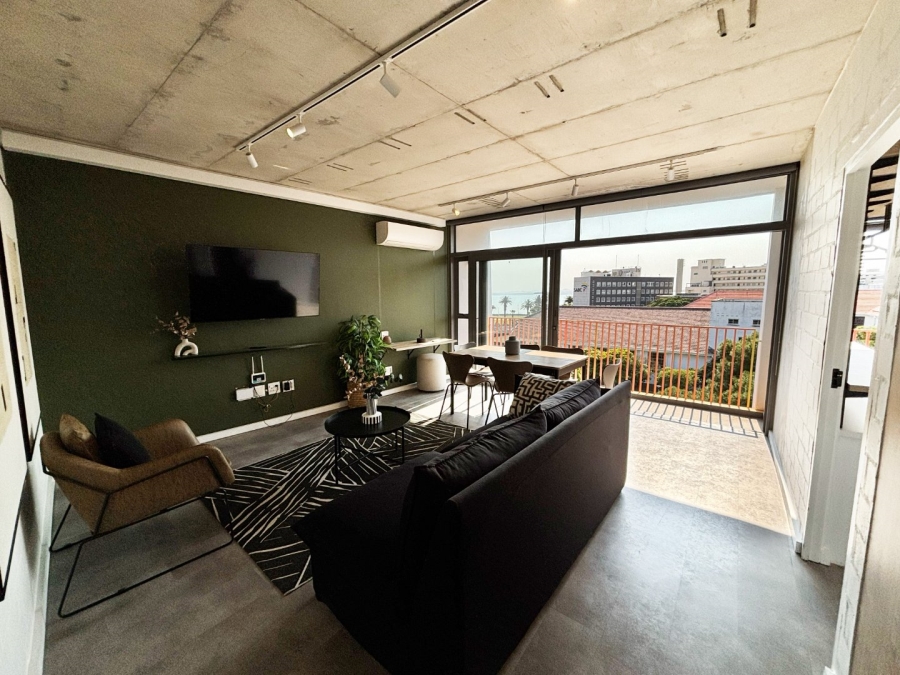 2 Bedroom Property for Sale in Sea Point Western Cape